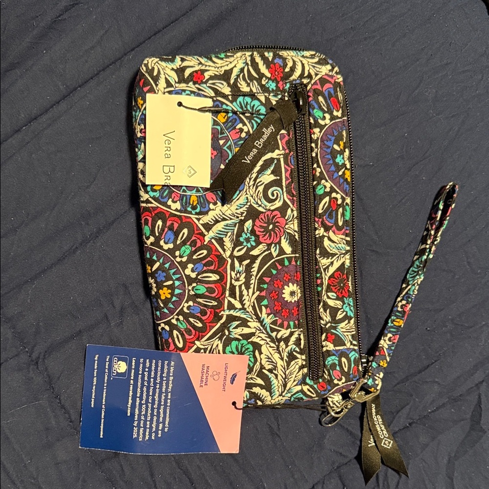 NWT Vera Bradley Stained Glass Medallion RFID Wristlet
